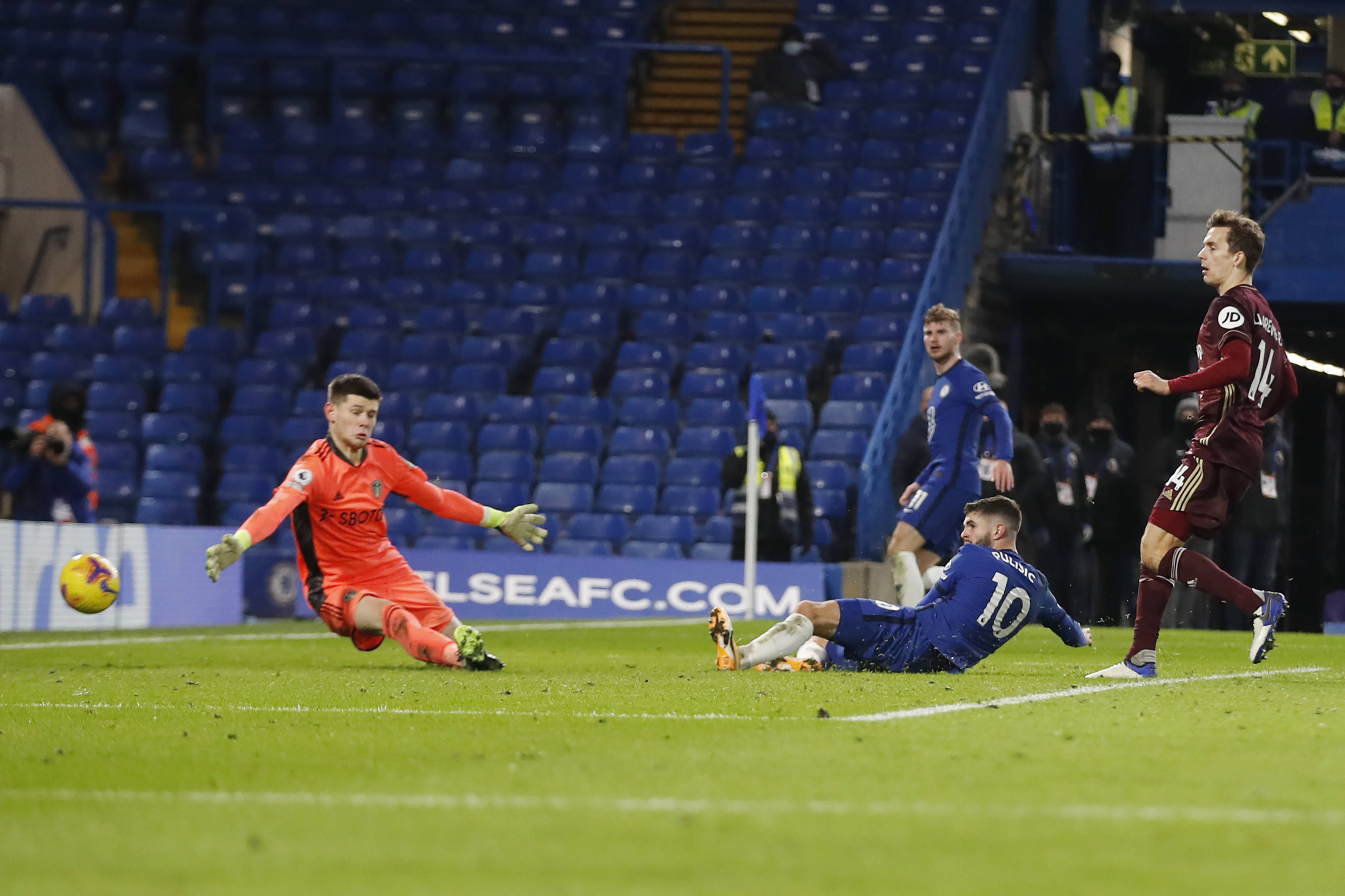 广泛的观众 广泛的观众